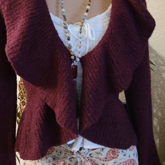 MAROON SIZE SM LONG SLEEVES SWEATER BRAND MODA - Picture 16 of 16